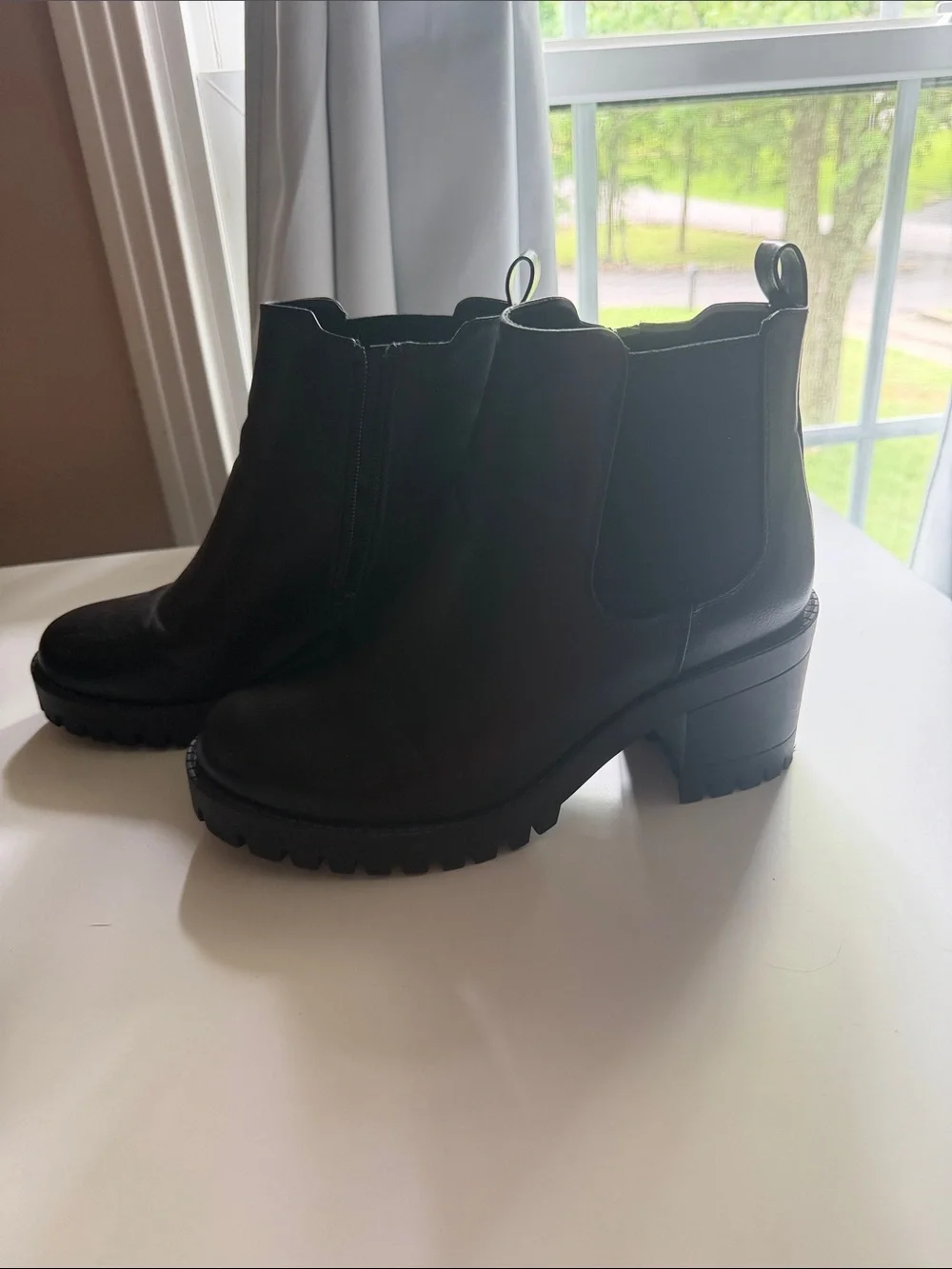N/A women’s black